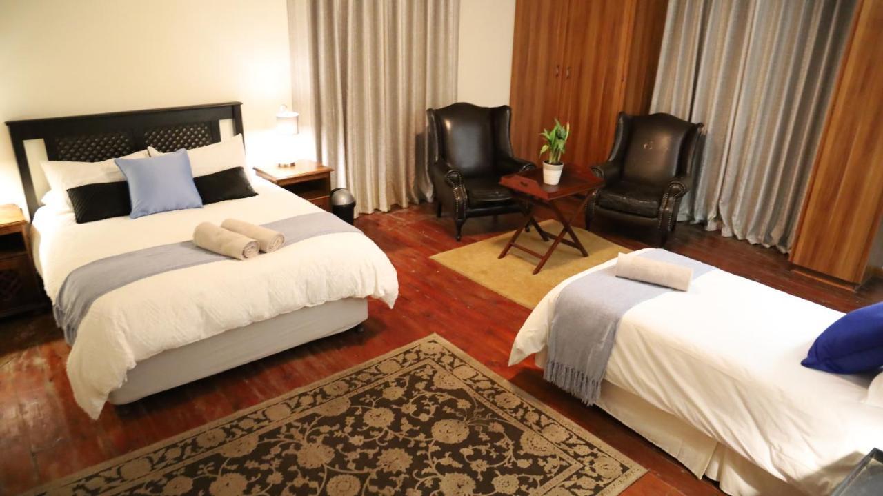The Oak Potch Guesthouse Potchefstroom Exteriör bild