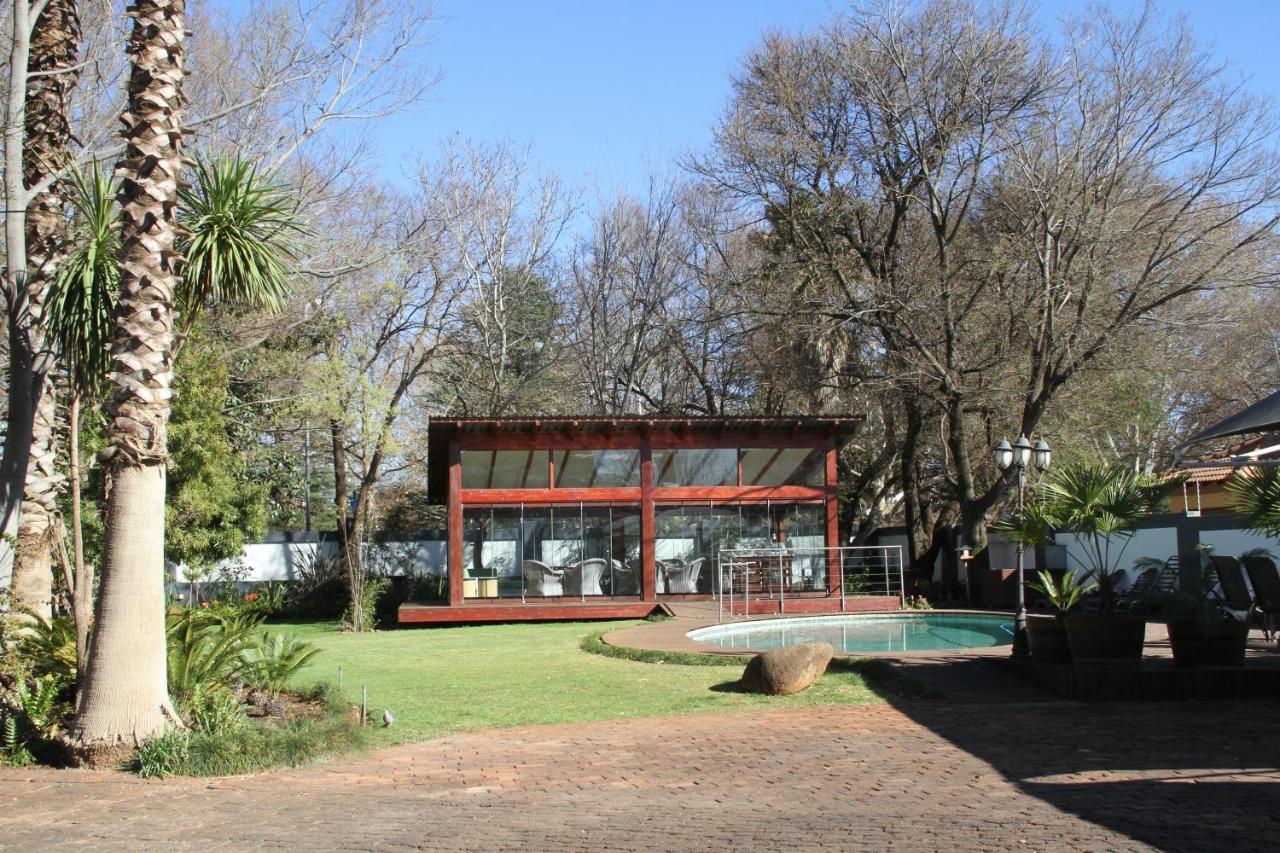 The Oak Potch Guesthouse Potchefstroom Exteriör bild