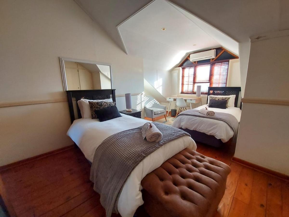 The Oak Potch Guesthouse Potchefstroom Exteriör bild
